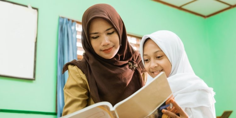 Menjadi Guru Inspiratif: Membentuk Generasi Unggul Melalui Pendidikan