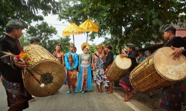 Adat Istiadat dan Tradisi yang Melenceng dalam Pernikahan dalam Hukum Islam