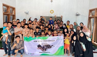 Merayakan Sumpah Pemuda, Komunitas Teman Bermain Berkunjung ke Panti Asuhan Muhammadiyah Putra Pare Kediri