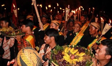 Malam Satu Suro dan Mitos - Mitosnya Menurut Pandangan Islam
