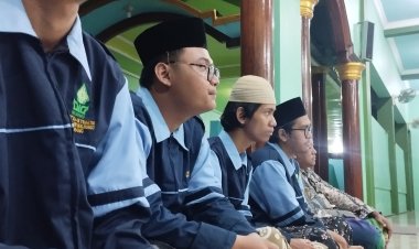 Berbaur Dengan Mayarakat Daerah Ngampel Wetan, Mahasiswa KKN MIT – 18  Tematik Posko 78  UIN Walisongo Semarang  Mengikuti Kegiatan Rutinan Tahlilan