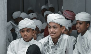 10 Sunnah Sederhana yang Bisa Diamalkan Setiap Hari